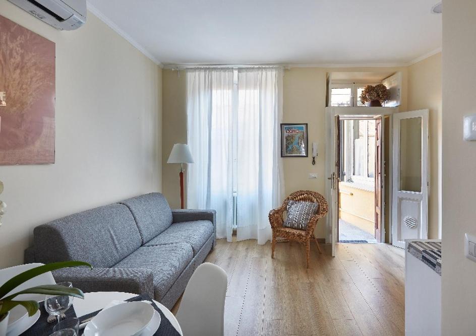 Beautiful Bohemian Apartment In Center Conditioned Air コモ エクステリア 写真