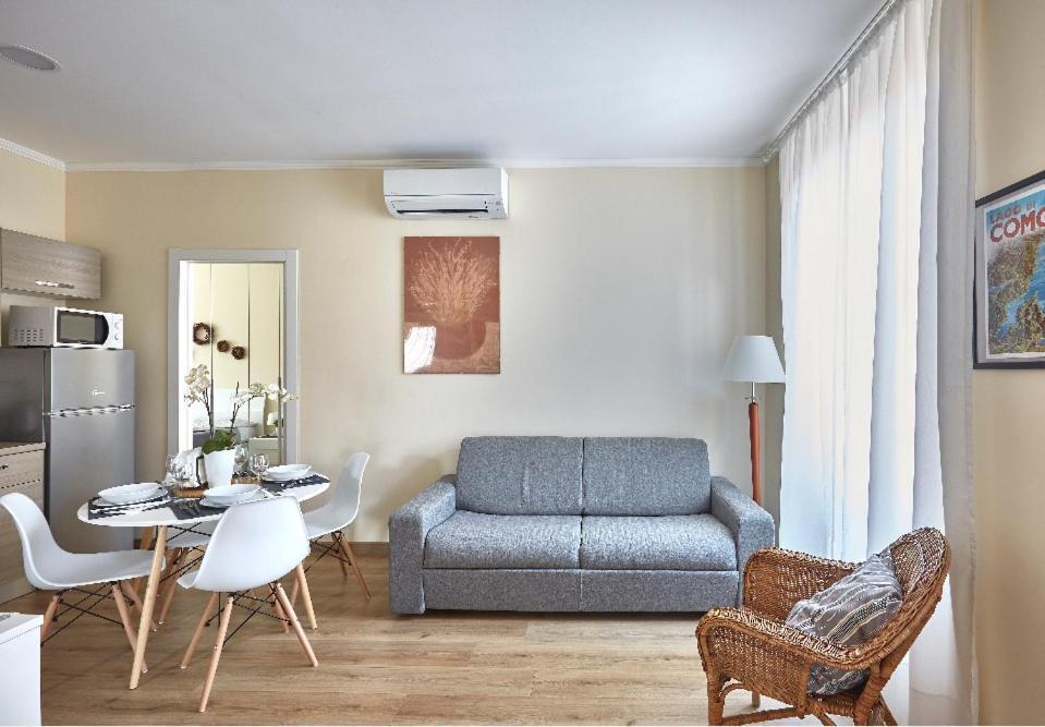 Beautiful Bohemian Apartment In Center Conditioned Air コモ エクステリア 写真