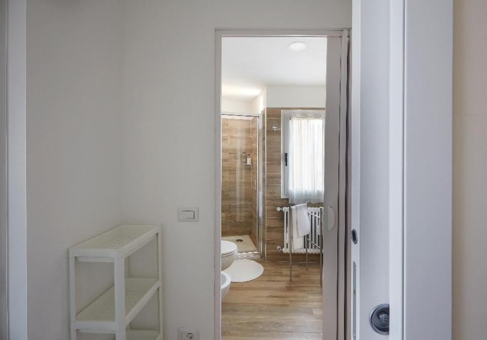 Beautiful Bohemian Apartment In Center Conditioned Air コモ エクステリア 写真